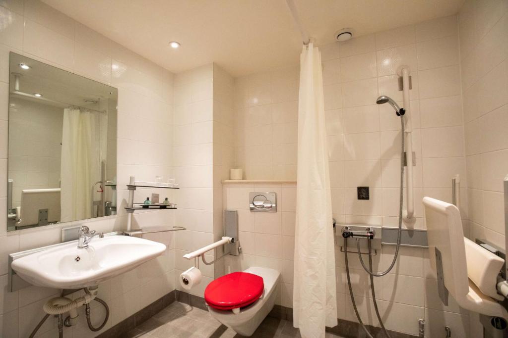 The Lincoln Hotel - Double Room - Disability Access
