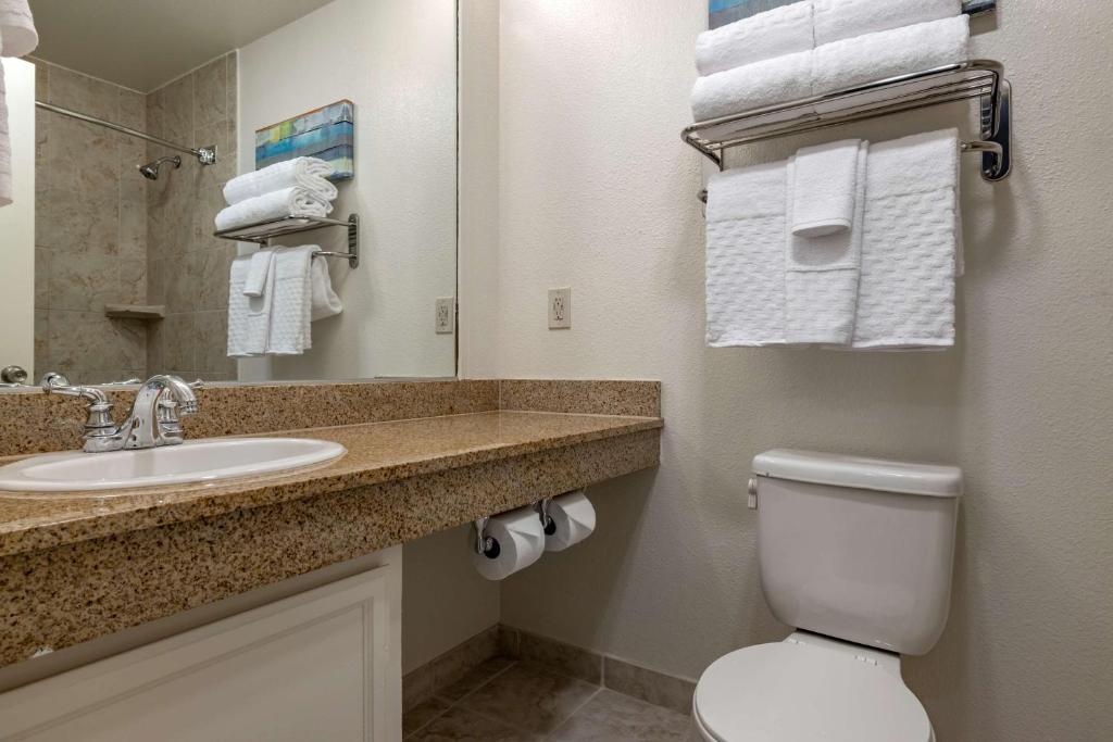 Best Western Plus Park Place Inn - Mini Suites, Anaheim – Precios  actualizados 2023