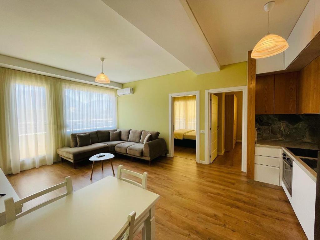 Tirana Center Apartment 4 - Image 5