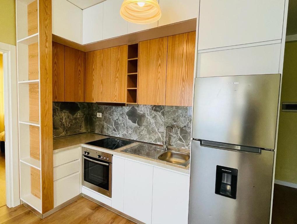 Tirana Center Apartment 4 - Image 4