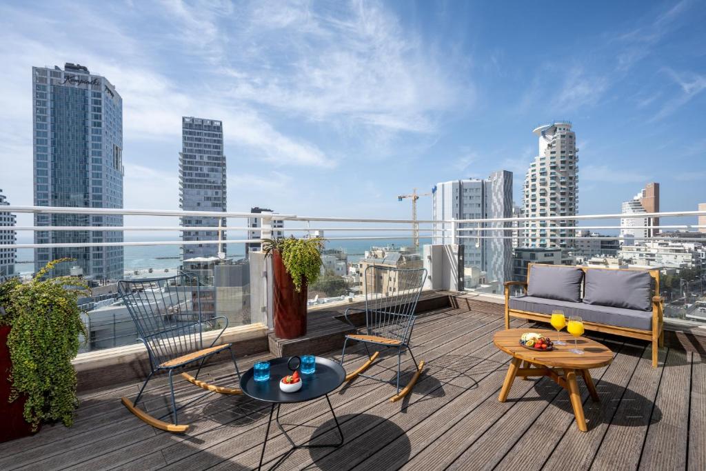 Balkón nebo terasa v ubytování BY14 TLV Hotel