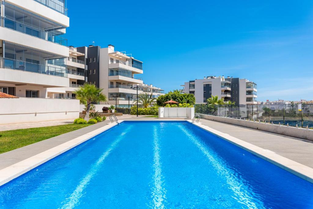 La Zenia Cocoon - Luxury Penthouse with jacuzzi, 3 pools, sauna, gym,  playstation, Orihuela Costa – Updated 2023 Prices