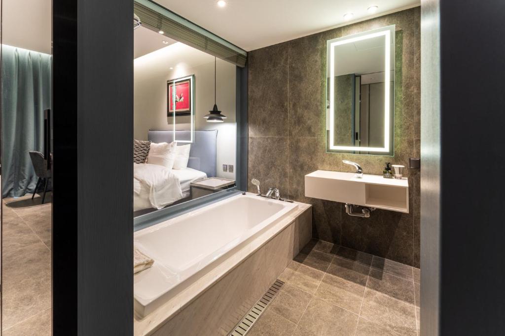 Koupelna v ubytování Hotel SoulHada