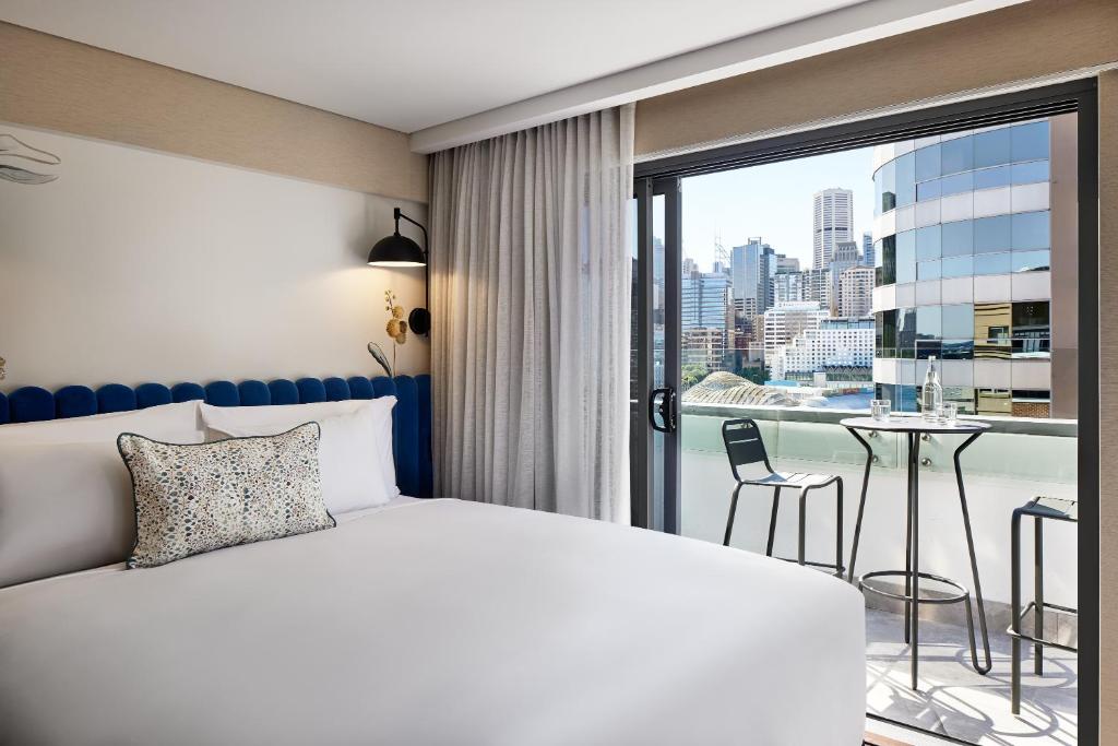 Postel nebo postele na pokoji v ubytování Aiden by Best Western Darling Harbour