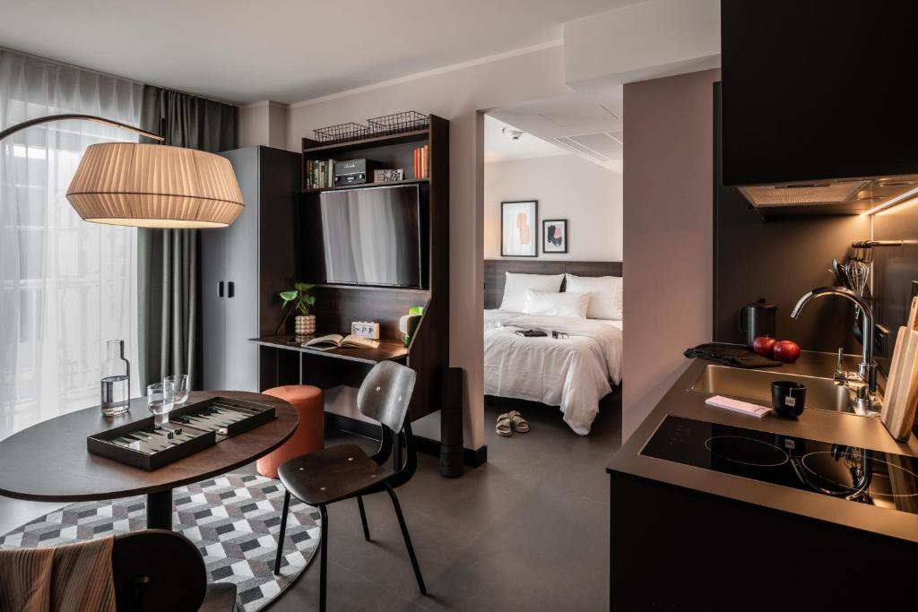 Revo Munich - Resim 10