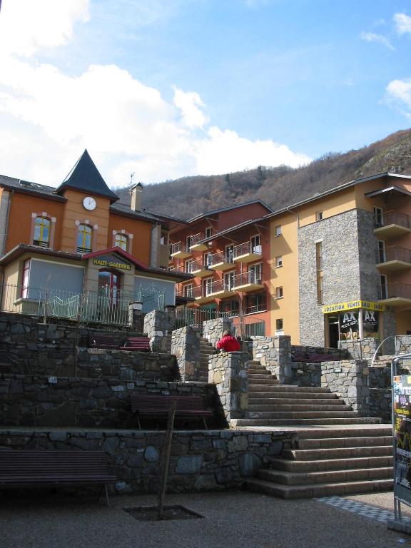 Nespecifikovaný výhled na hory nebo výhled na hory při pohledu z aparthotelu