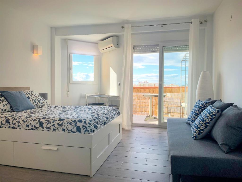 Postel nebo postele na pokoji v ubytování New Study Sea View - Alojamientos La Torre