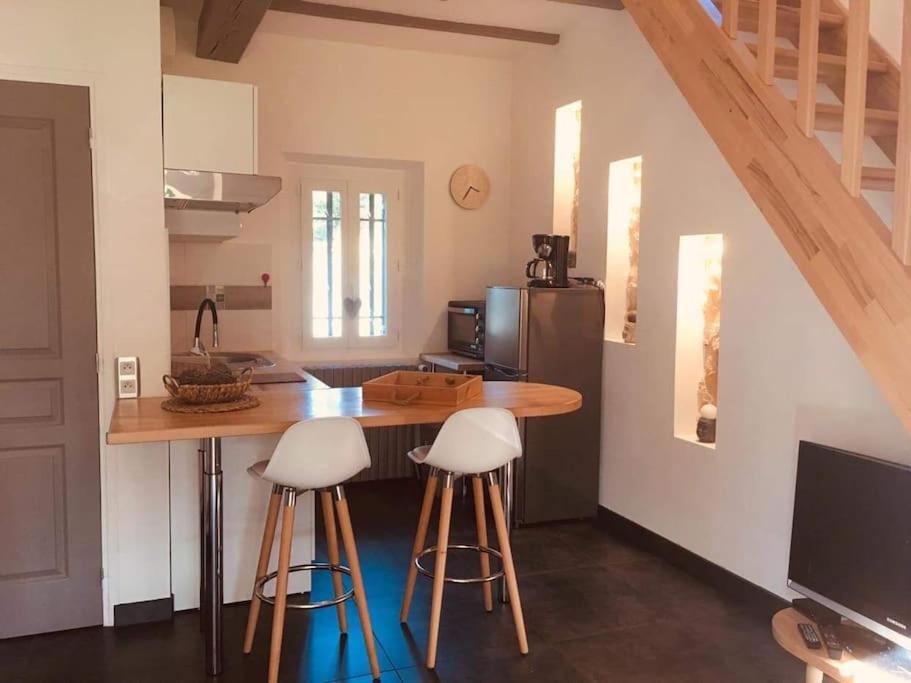 Les 4 Saisons: beau gîte au calme, forêt, proche A89 et Bergerac - Housity