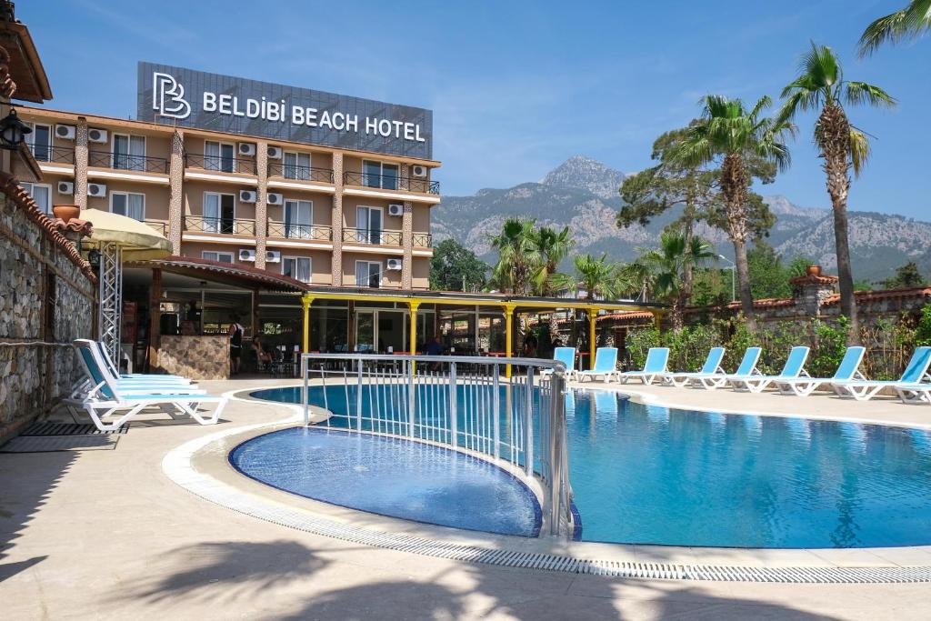 Bazén v ubytování Beldibi Beach Hotel nebo v jeho okolí