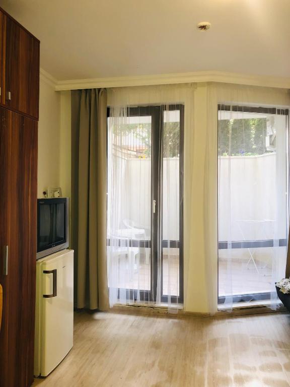 Apartments Sarafovo - One-Bedroom Apartment