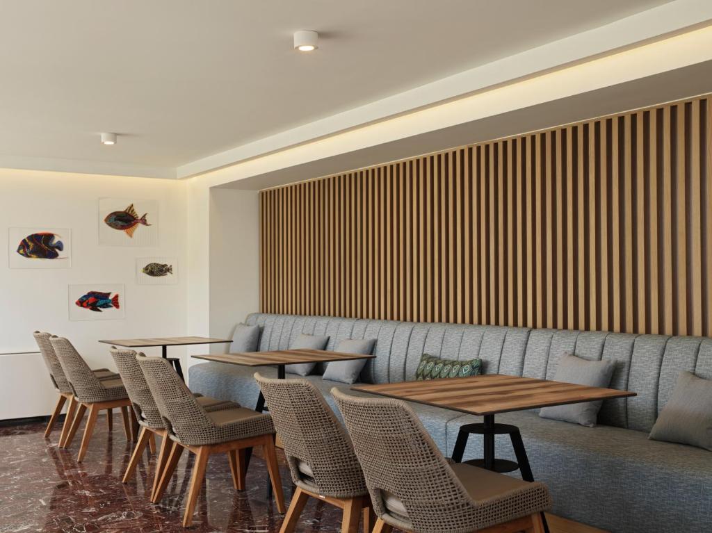 Posezení v ubytování NLH Mati Seafront - Neighborhood Lifestyle Hotels