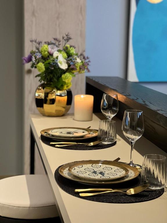 Black Door - Resim 20