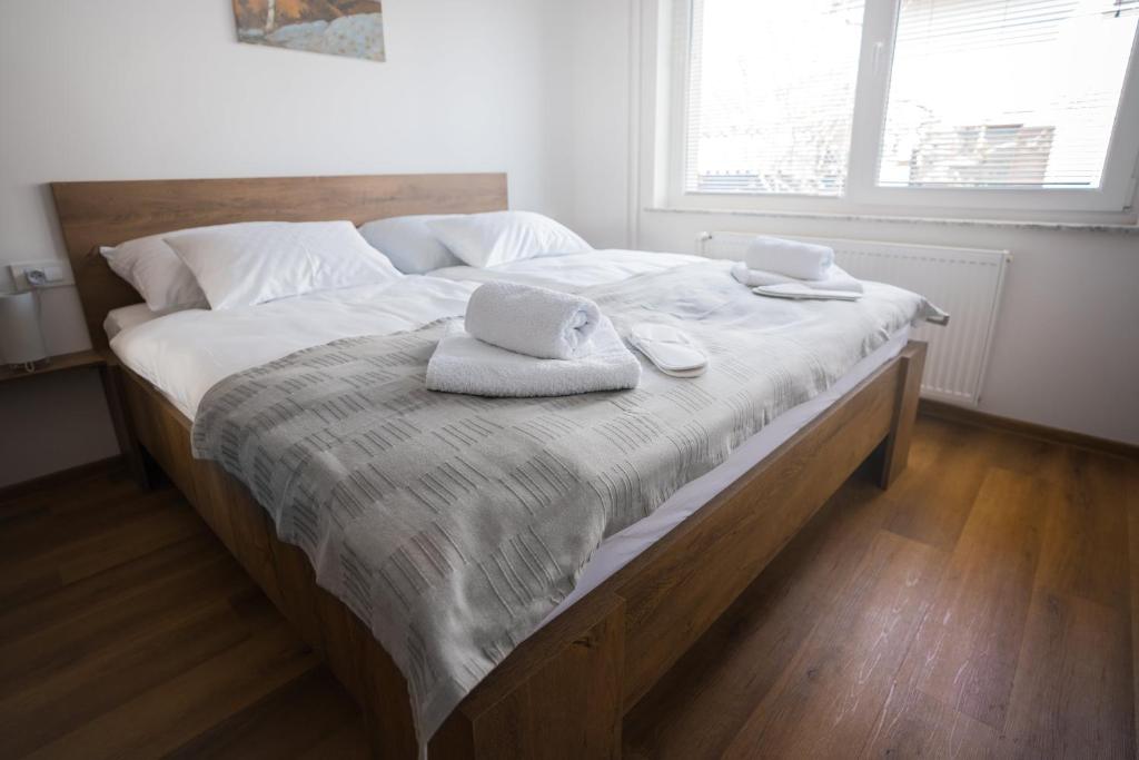 Postel nebo postele na pokoji v ubytování Apartma Lida 1