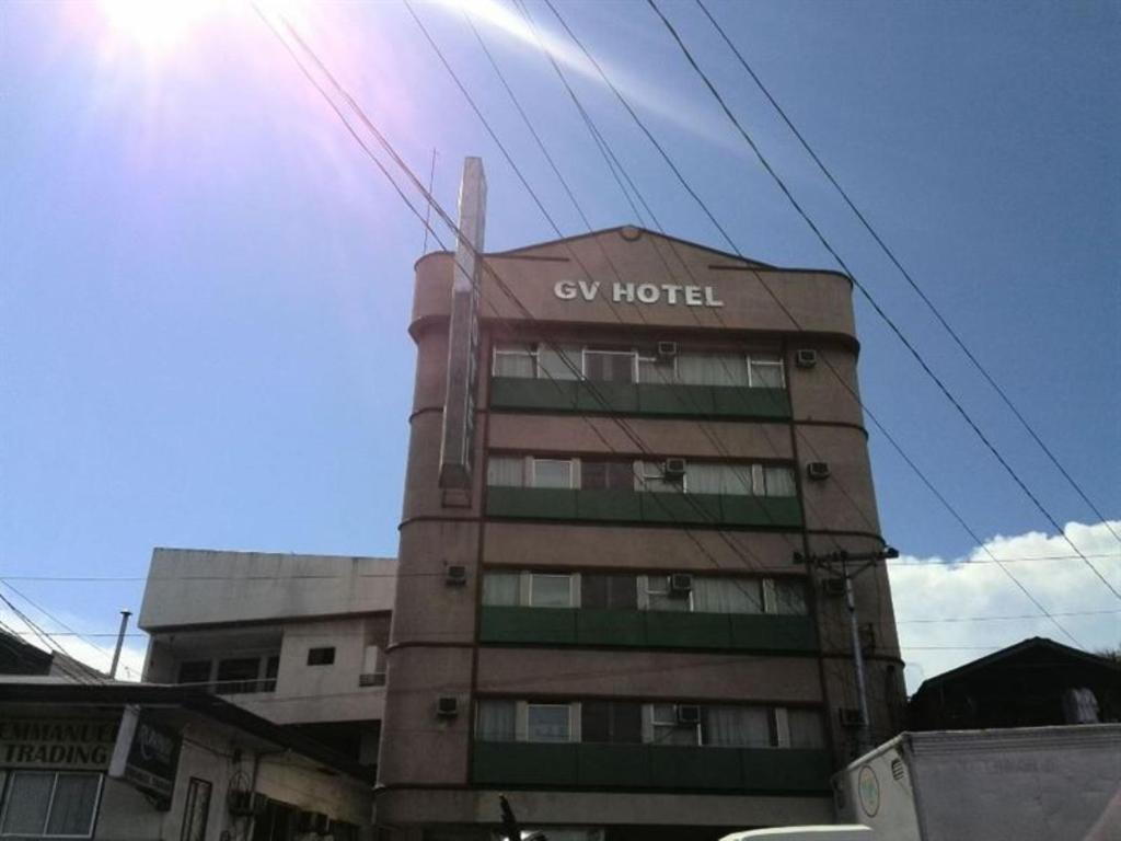 um edifício com as palavras em todos os hotéis em GV Hotel - Pagadian em Pagadian