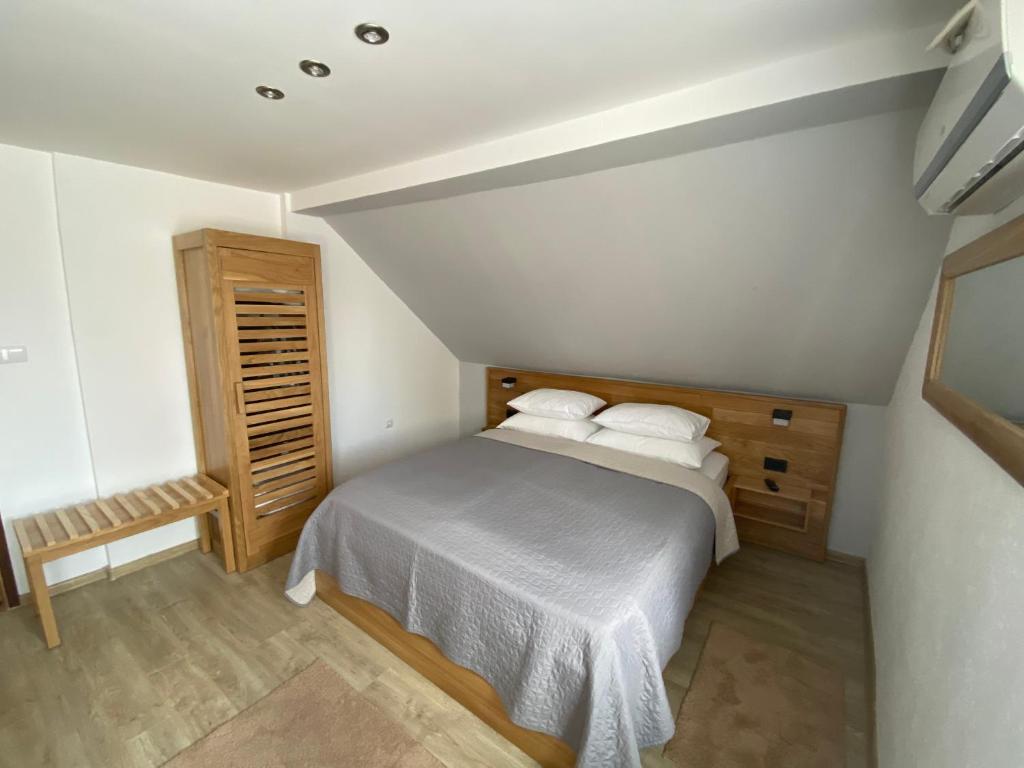 Posteľ alebo postele v izbe v ubytovaní Rada Guest House