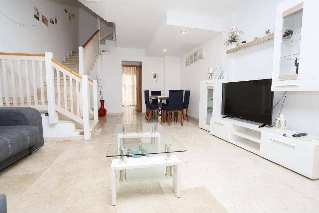 Televízia a/alebo spoločenská miestnosť v ubytovaní Masvacation HR, 4Room, Terrace, Parking