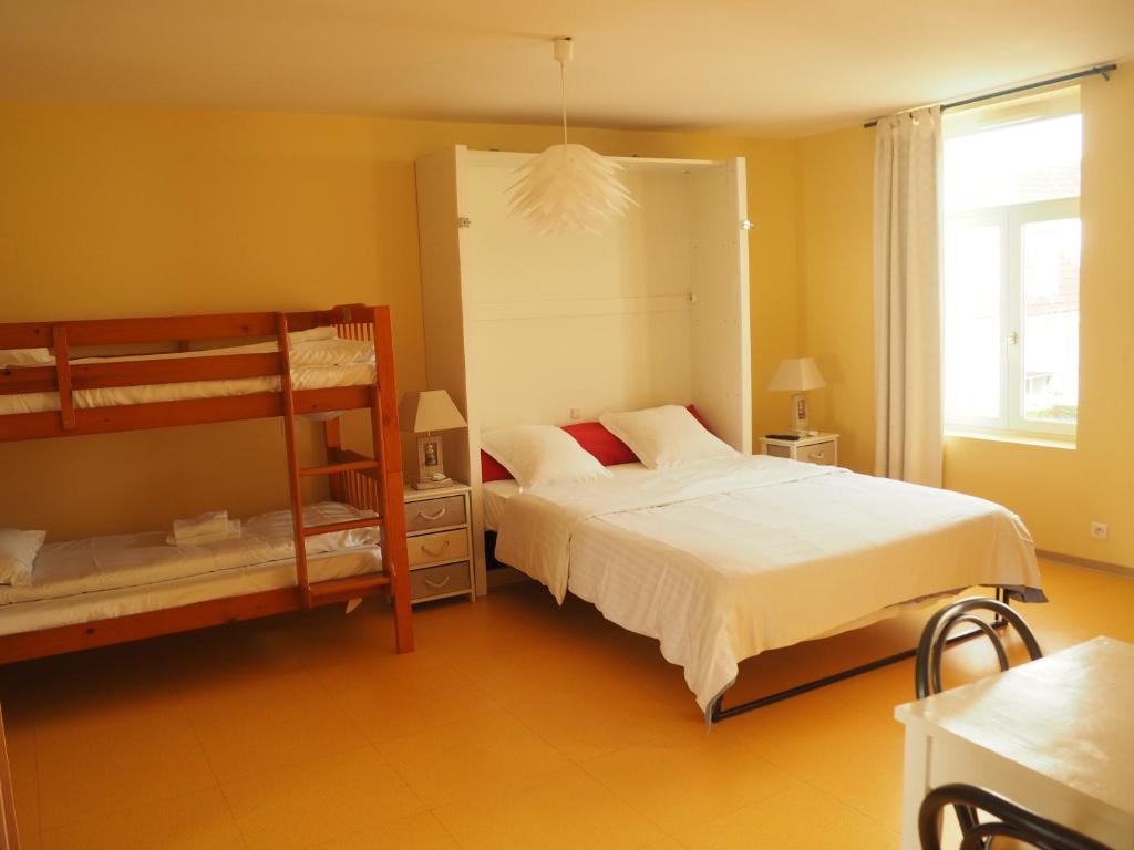 Postel nebo postele na pokoji v ubytování Hôtel Le Vivier WISSANT - Rivière