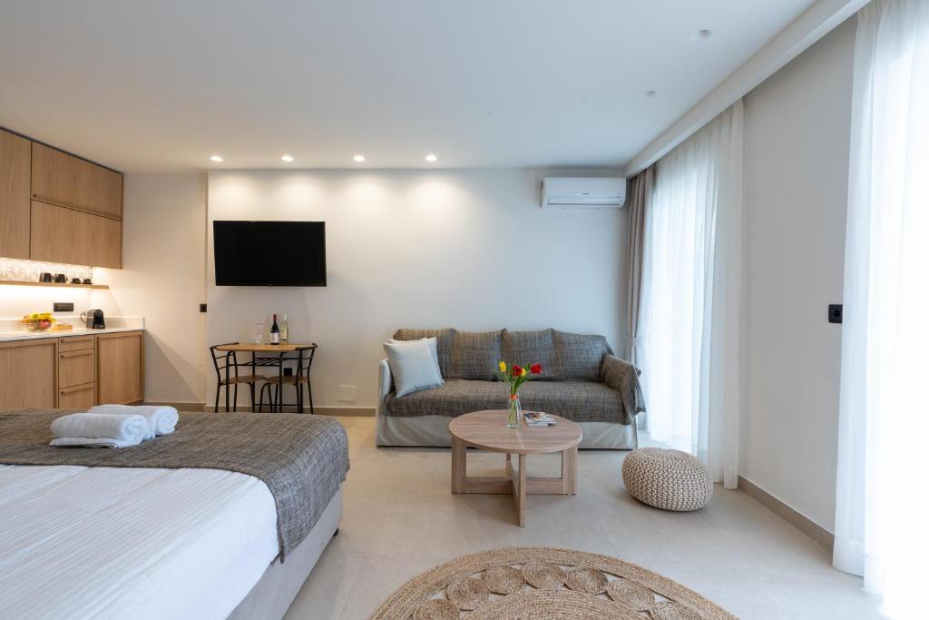 Televízia a/alebo spoločenská miestnosť v ubytovaní Rethymno Lovely city center apartment
