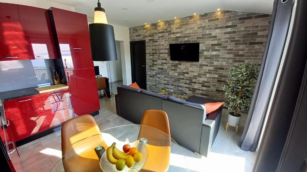 Fotografie z fotogalerie ubytování Apartmani Omrčen v destinaci Baška Voda