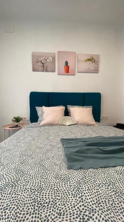 A bed or beds in a room at Cozy Nook