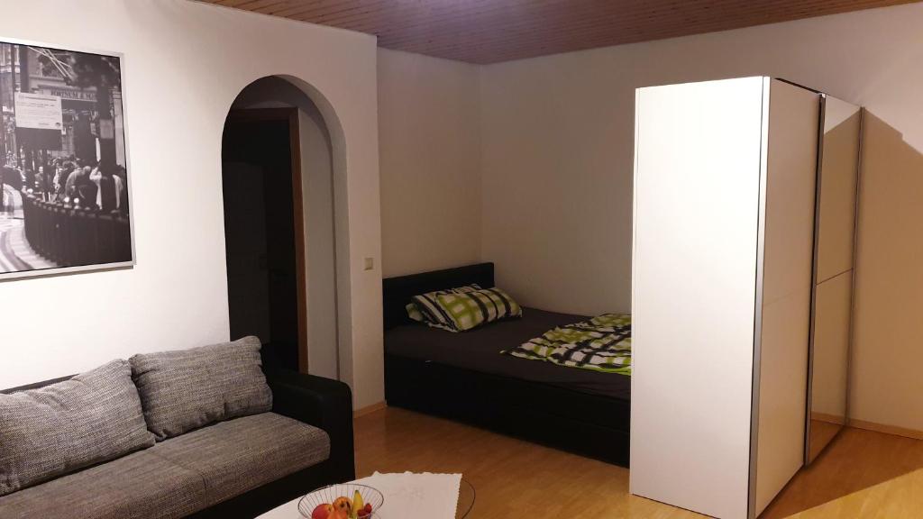 Schönes 1 Zimmer Appartement mit Parkplatz