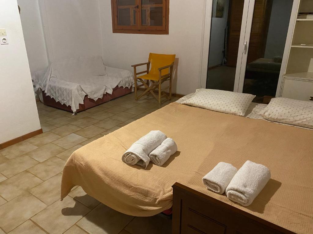 Fotografia z galérie ubytovania Cosy Calm Cottage in olive trees with sea view v destinácii Ermioni