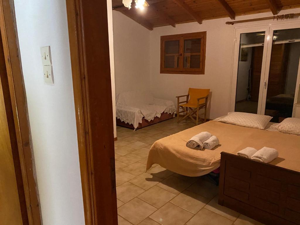 Fotografia z galérie ubytovania Cosy Calm Cottage in olive trees with sea view v destinácii Ermioni