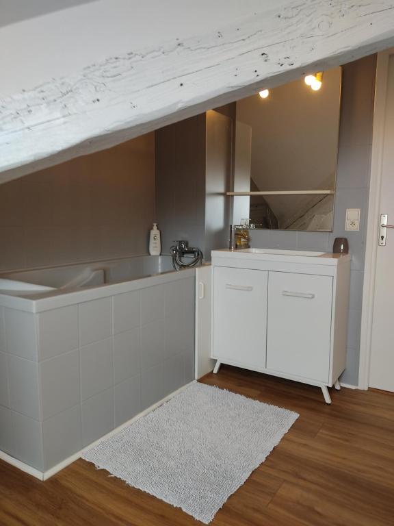 Grand T2 climatisé très calme - Апартаменты с 1 спальней