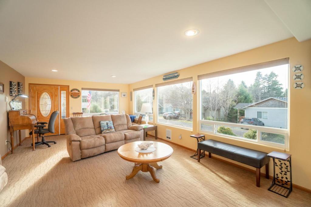 Moss Quadrant, Rockaway Beach Updated 2023 Prices