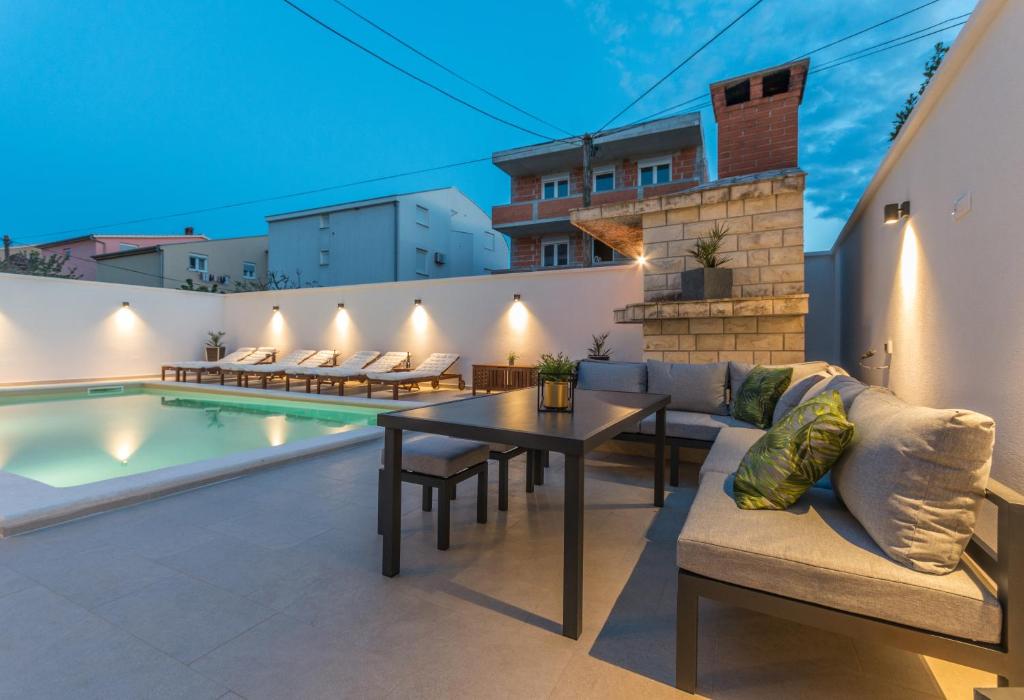 Bazén v ubytovaní Apartment Jakov with a pool alebo v jeho blízkosti