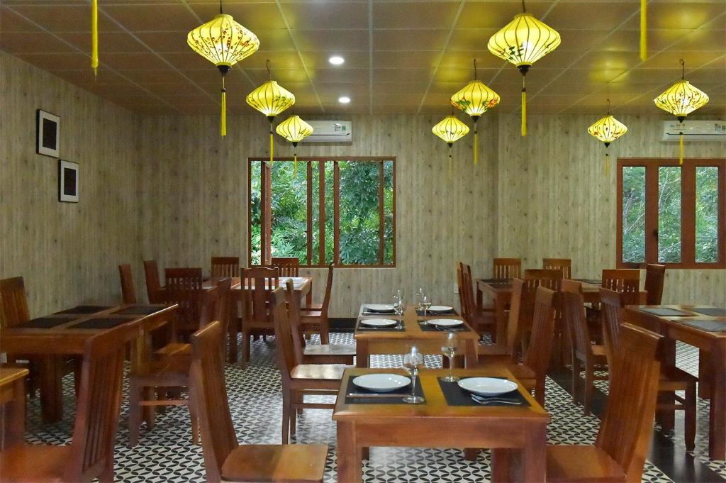 Restaurace v ubytování Rainforest Resort Phu Quoc