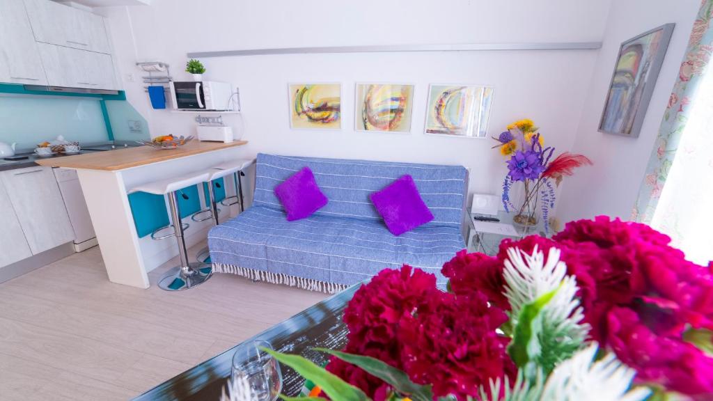 Kuchnia lub aneks kuchenny w obiekcie Duplex two bedroom apartment Los Cristianos Parque Margarita