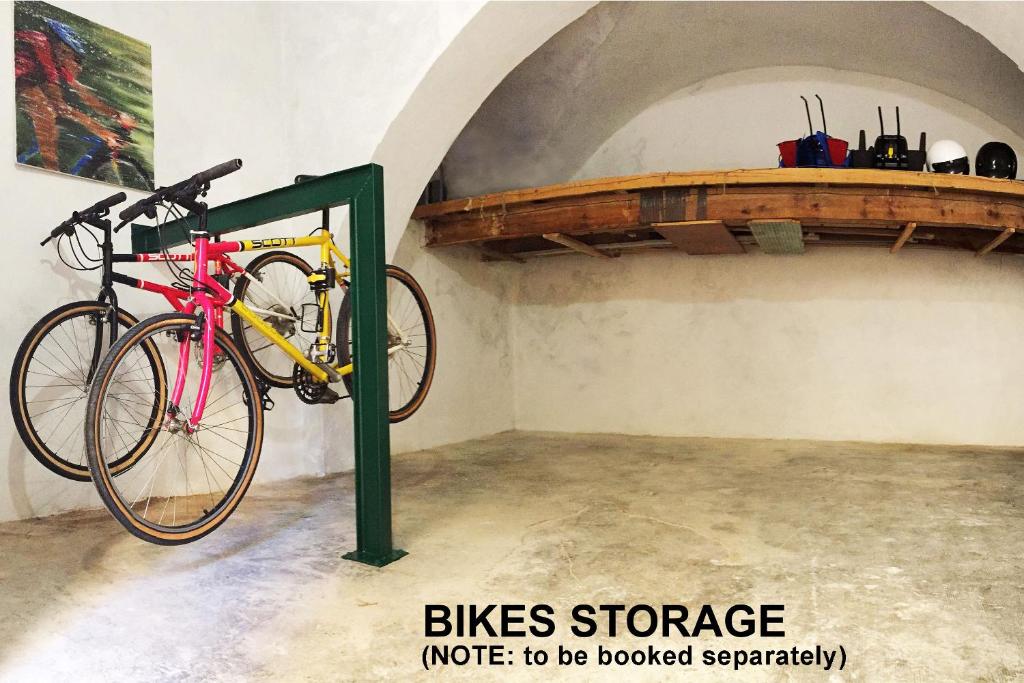 Jízda na kole v ubytování G30 Finalborgo Lodging'n Bike Box nebo okolí