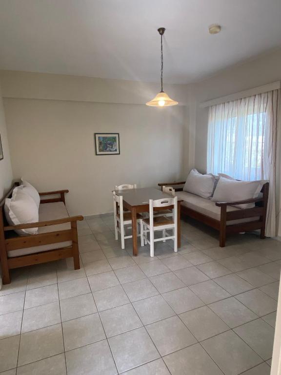 Posezení v ubytování Poseidon Studios & Apartments