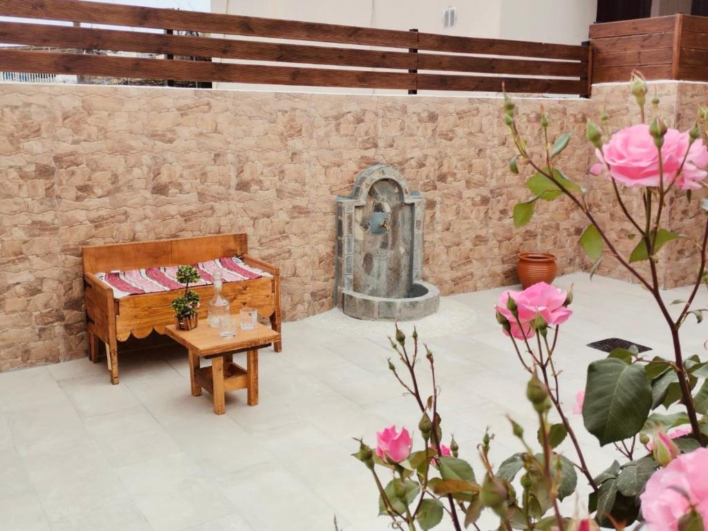 Fotografie z fotogalerie ubytování Archangelos Family House v destinaci Archangelos