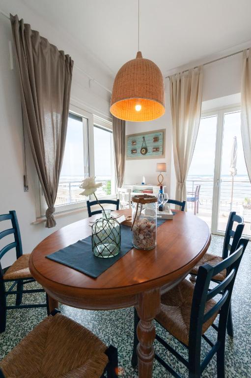 Fotografia z galérie ubytovania Casa Del Mare San Vincenzo - Appartamenti Vacanza v destinácii San Vincenzo