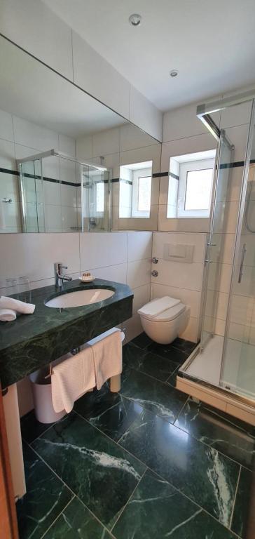 Koupelna v ubytování Hotel Schön