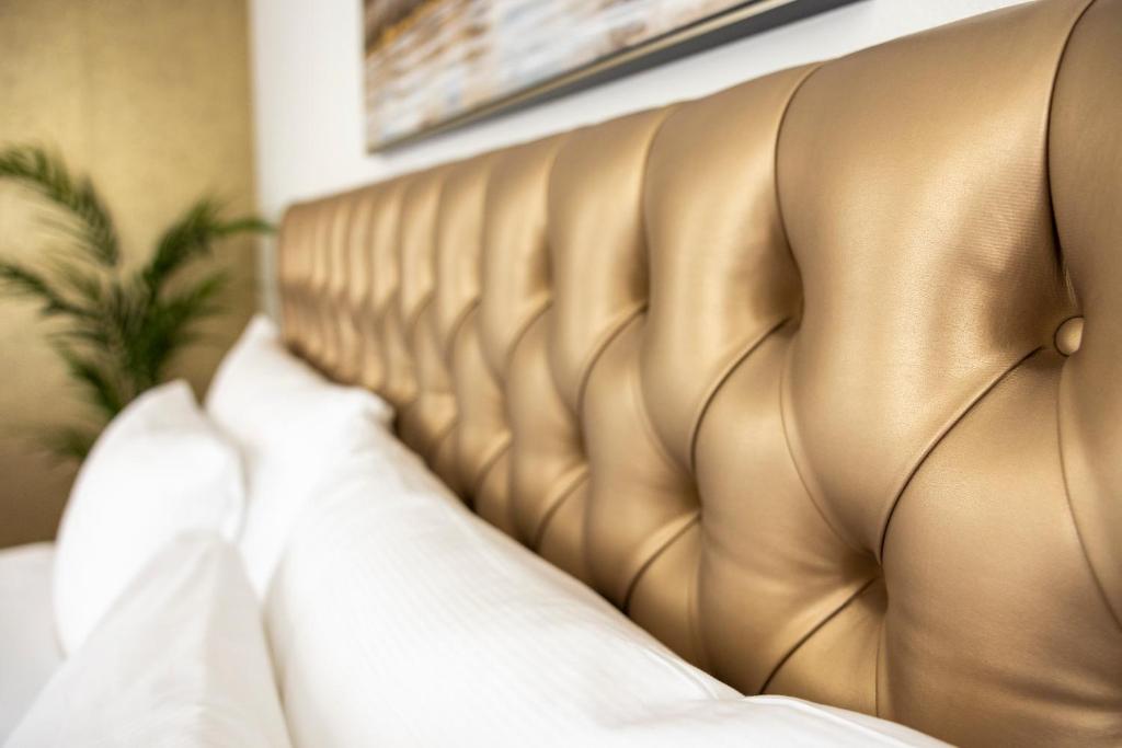 Mühlensteg Apartments by VISIMO - Elegant, Quiet, Central