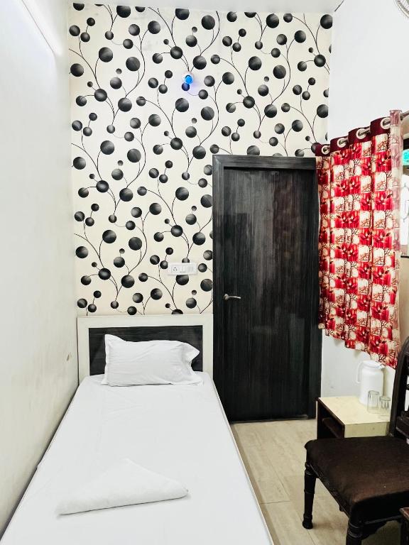 Postel nebo postele na pokoji v ubytování Hotel Airlines