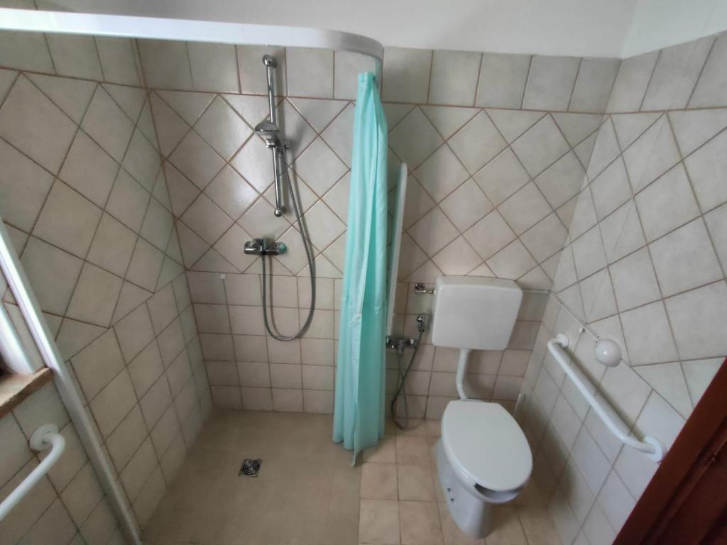 Łazienka w obiekcie agriturismo borgo del ginepro