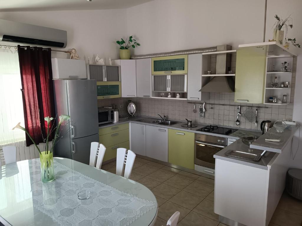 Kuchyň nebo kuchyňský kout v ubytování Apartment Jagoda