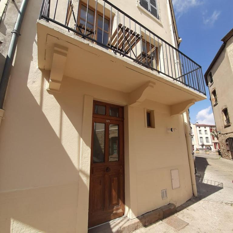 Maison de ville - Three-Bedroom House