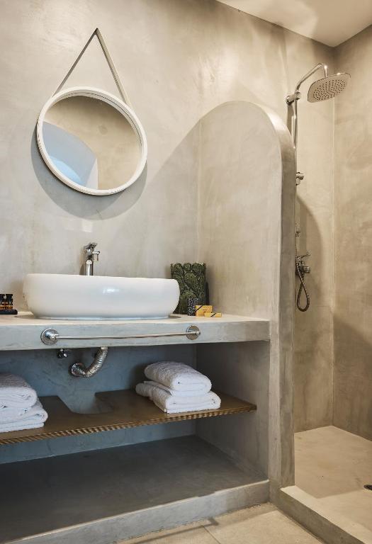 Łazienka w obiekcie Antamoma Suites