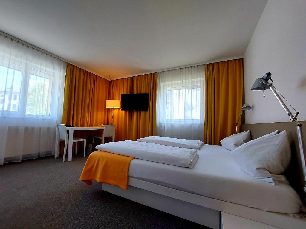 COMFORT INN YARMUKH