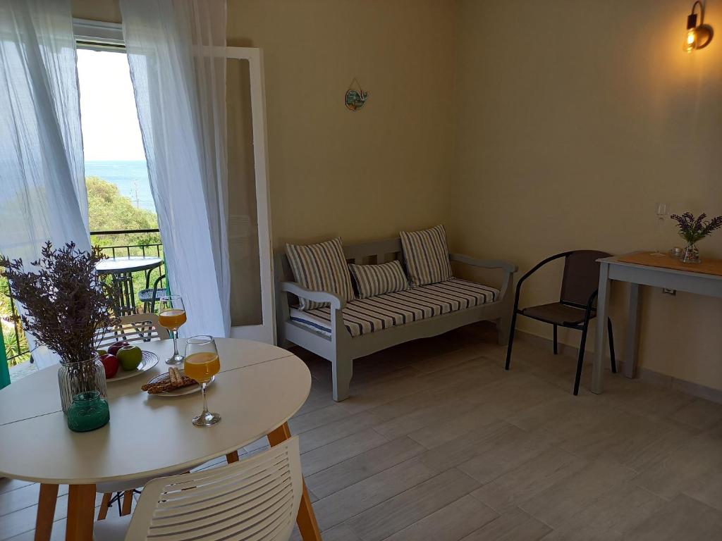 Kép Agia Pelagia seaview Apartment 2 szállásáról Ajía Pelajía Hlomúban a galériában