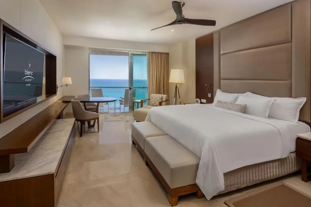Royale Presidential Suite One Bedroom Ocean View