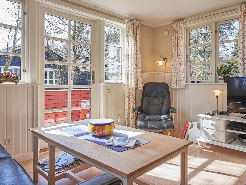 TV a/nebo společenská místnost v ubytování Holiday home Rønne XI