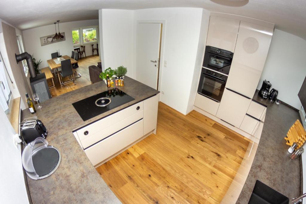 Kuchyň nebo kuchyňský kout v ubytování Ferienwohnung Melcher