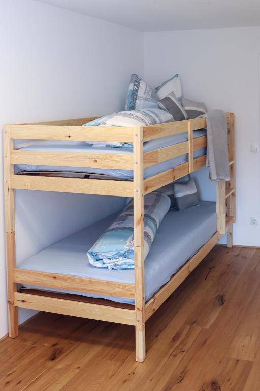 Postel nebo postele na pokoji v ubytování Ferienwohnung Melcher