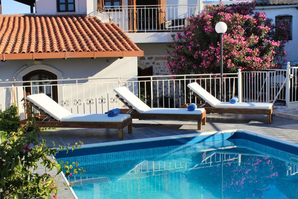 Elia Woodstone Houses - Villa De Deux Chambres